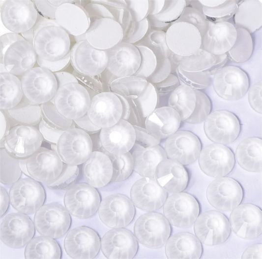 Neon White Round Glass Flatback Crystals